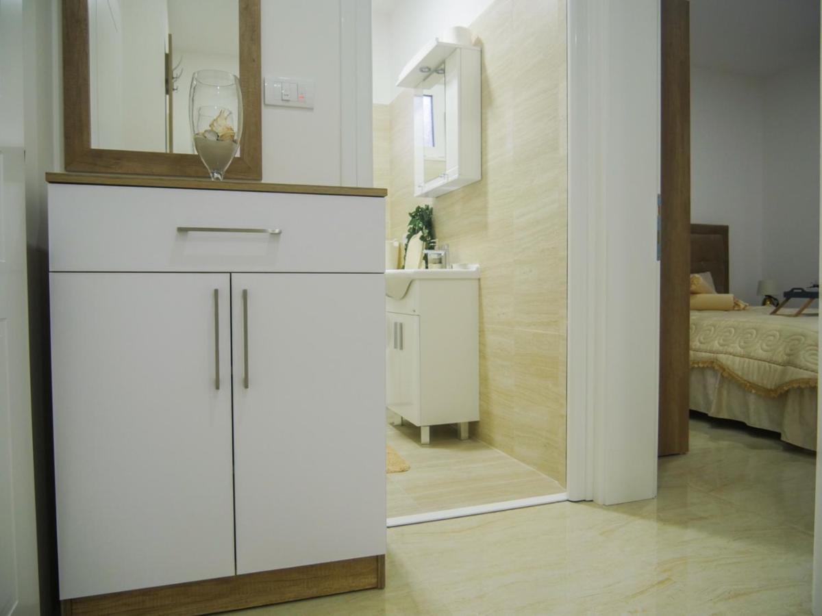 Imperator Apartments Улцин Екстериор снимка