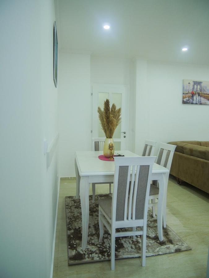 Imperator Apartments Улцин Екстериор снимка