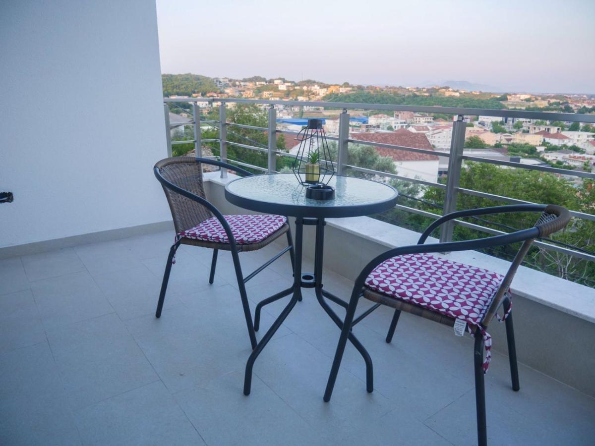 Imperator Apartments Улцин Екстериор снимка