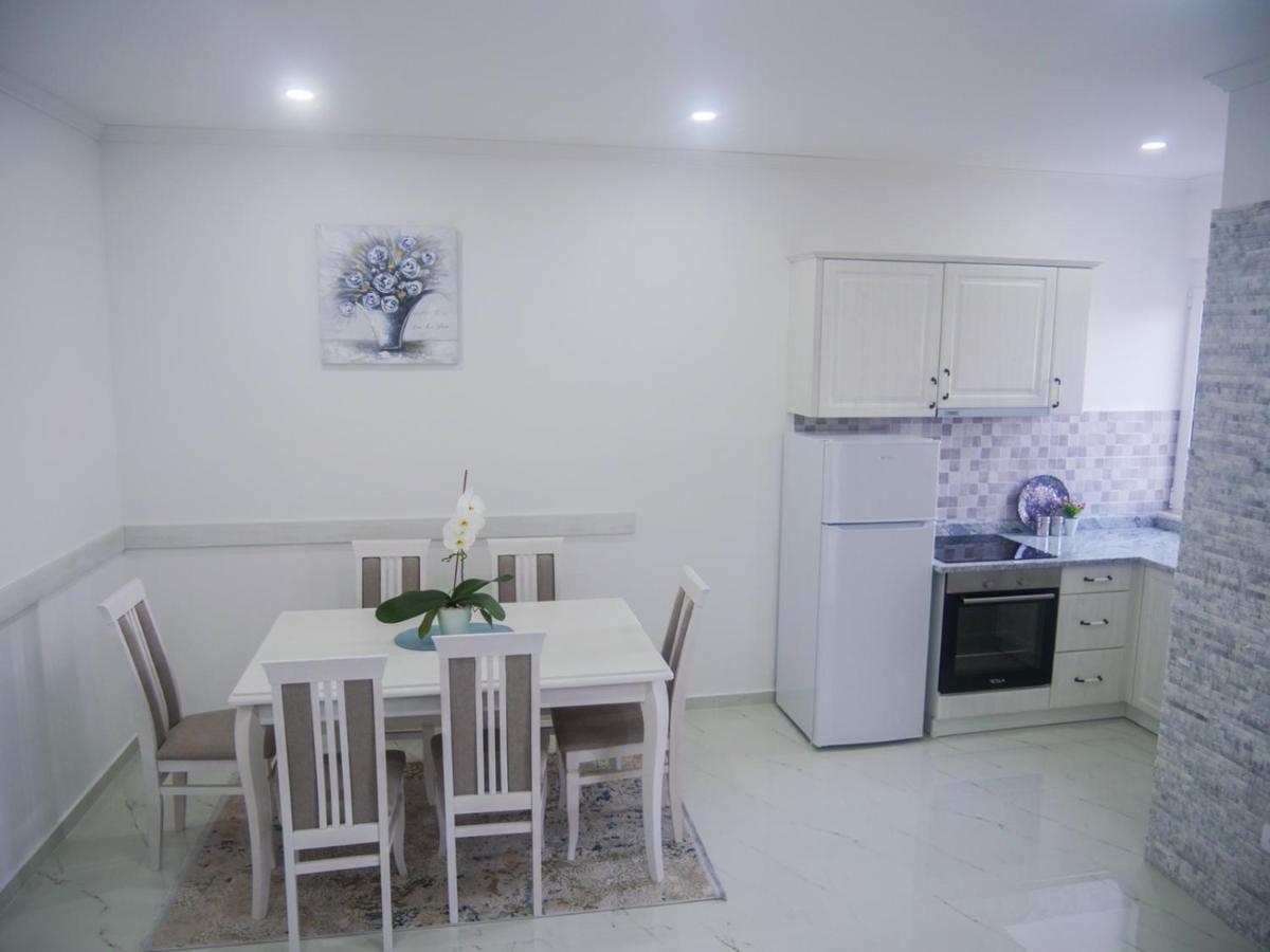 Imperator Apartments Улцин Екстериор снимка