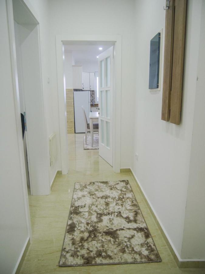 Imperator Apartments Улцин Екстериор снимка