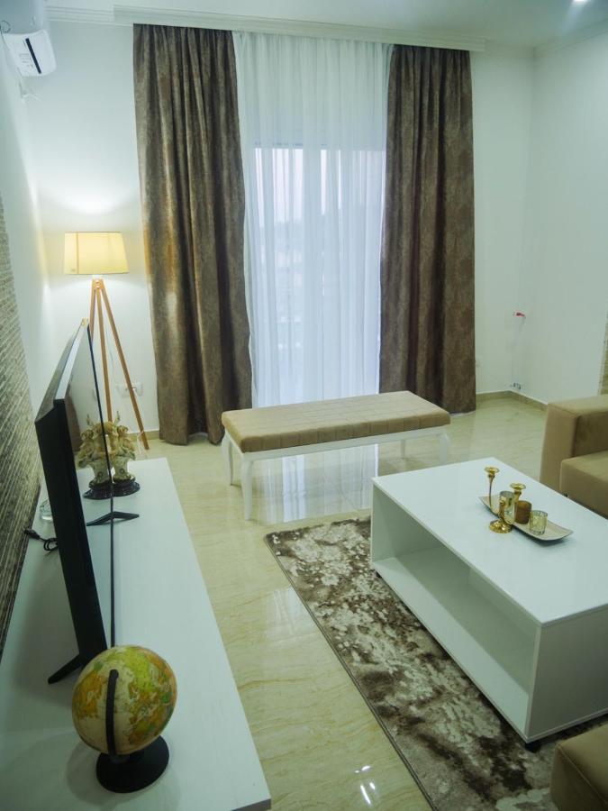 Imperator Apartments Улцин Екстериор снимка