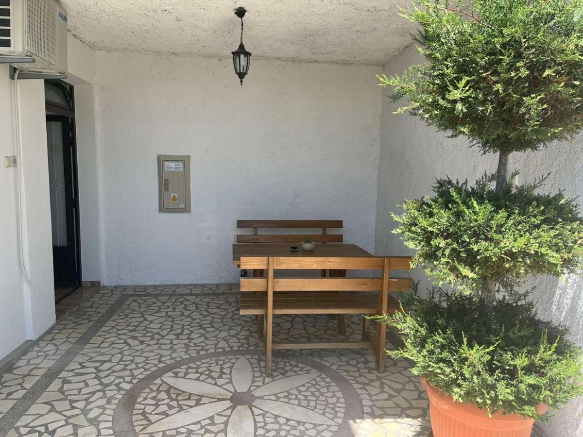 Imperator Apartments Улцин Екстериор снимка