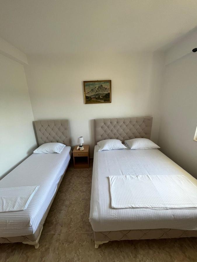 Imperator Apartments Улцин Екстериор снимка